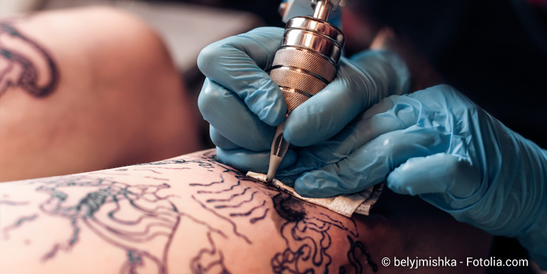 Tinte im Körper – Zeitbombe Tattoos?